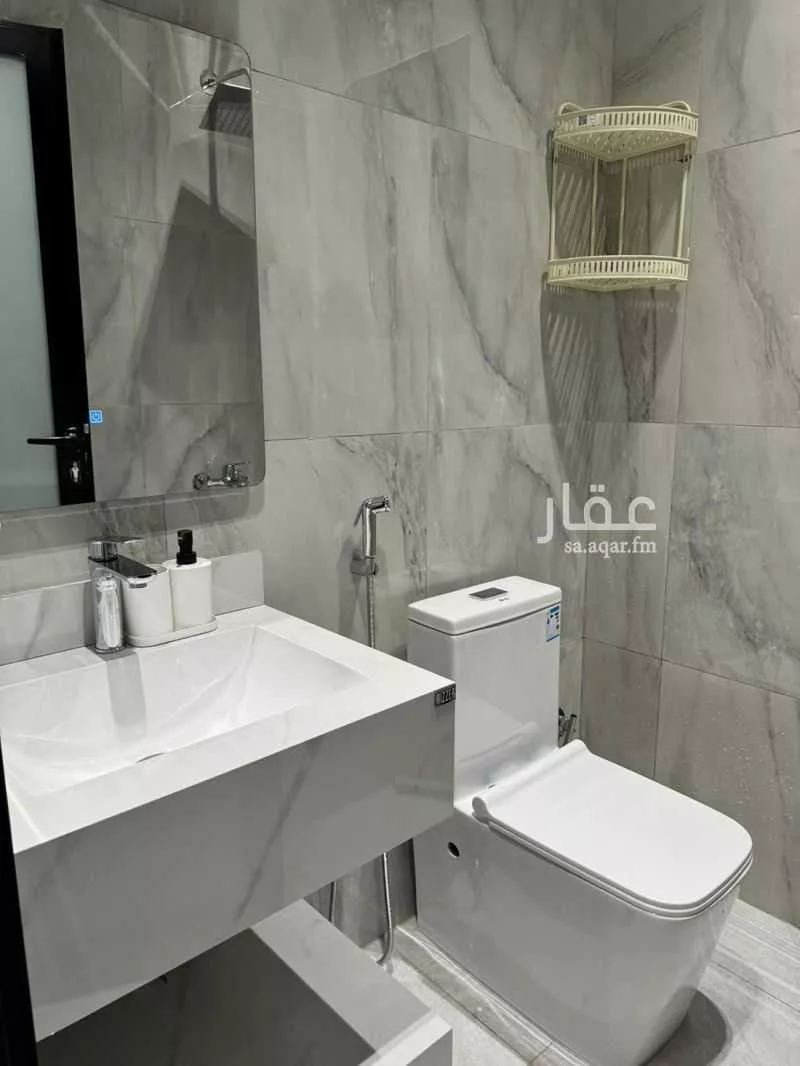 شقة 1 غرف في الملقا 8