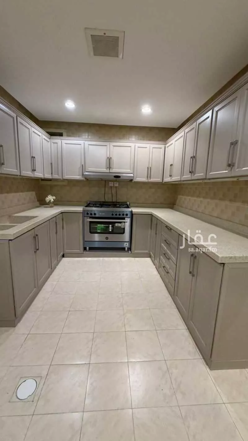 4 bedroom apartment in Al Malqa 19