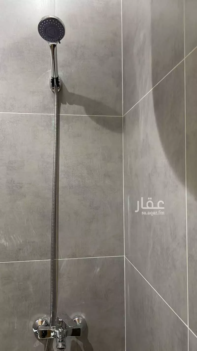 فيلا 1 غرف في العارض 18