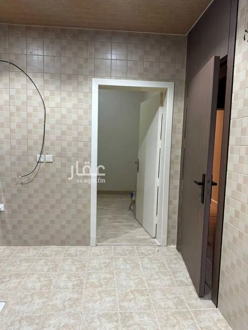 شقة 4 غرف في الروابي 12