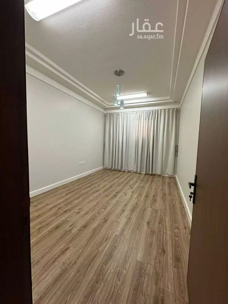 شقة 4 غرف في الروابي 6