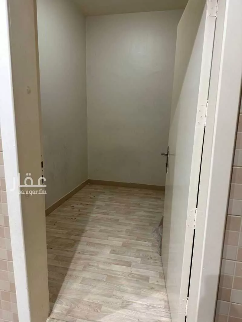 شقة 4 غرف في الروابي 7