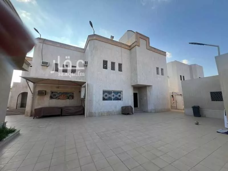 شقة 10 غرف في الخليج 3