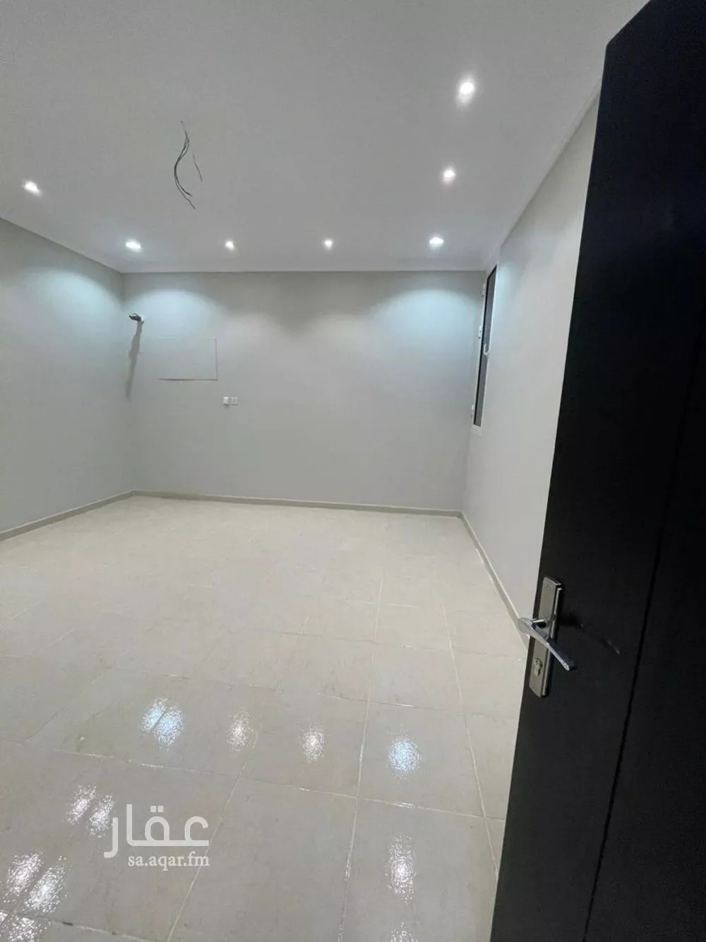 شقة 4 غرف في الهجرة 6