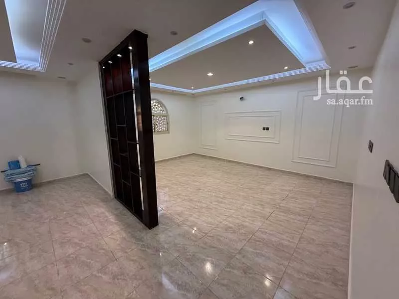 شقة 6 غرف في الملك فهد 7