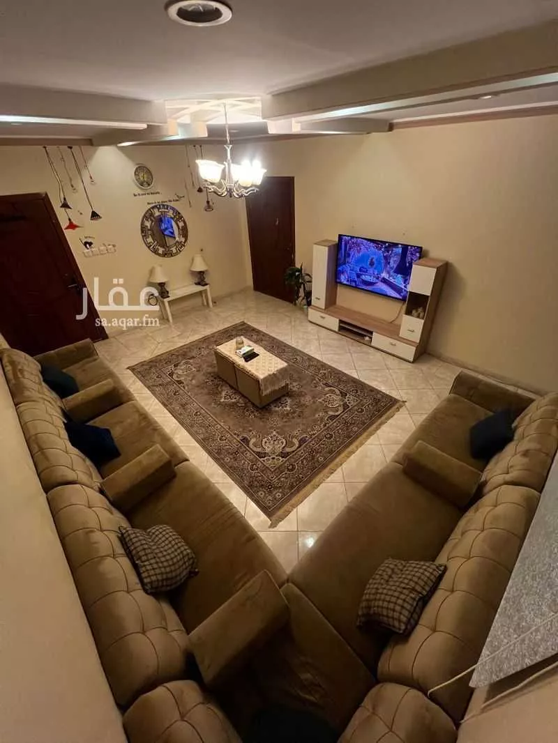 شقة 6 غرف في بطحاء قريش 5