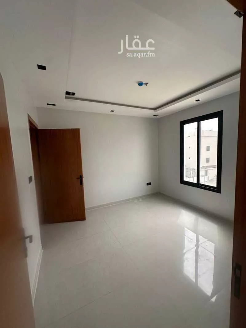 شقة 3 غرف في الحمرا 5