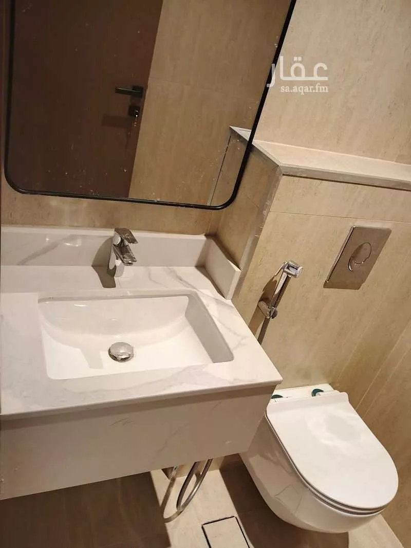 شقة 3 غرف في الخور 10