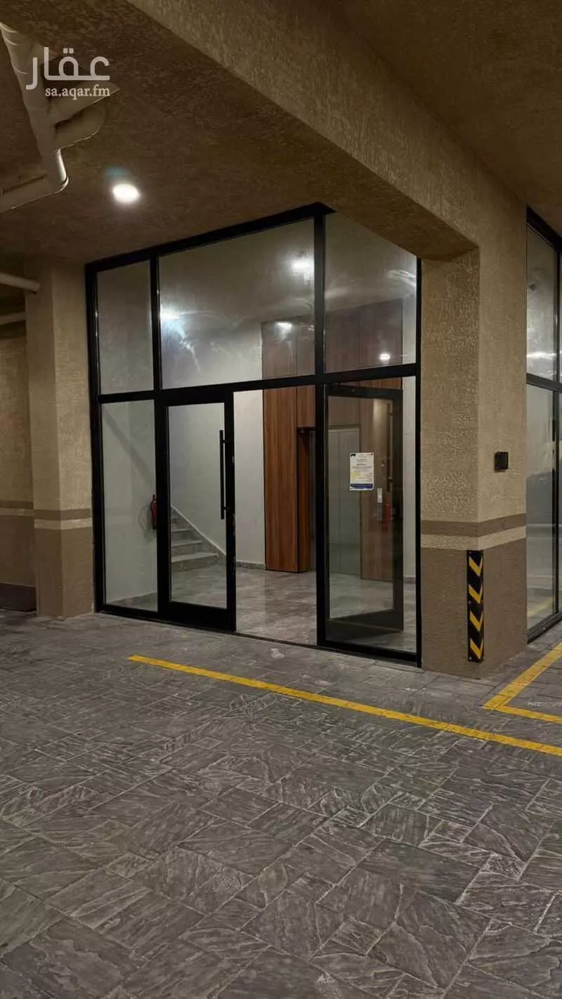 شقة 5 غرف في الحمرا 2