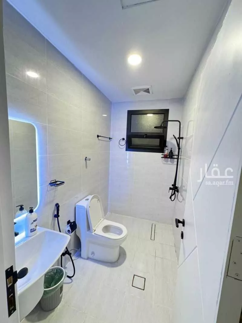 شقة 2 غرف في الحمرا 7