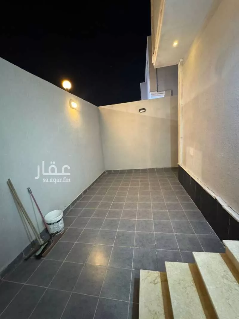 فيلا 5 غرف في الفروسية 8