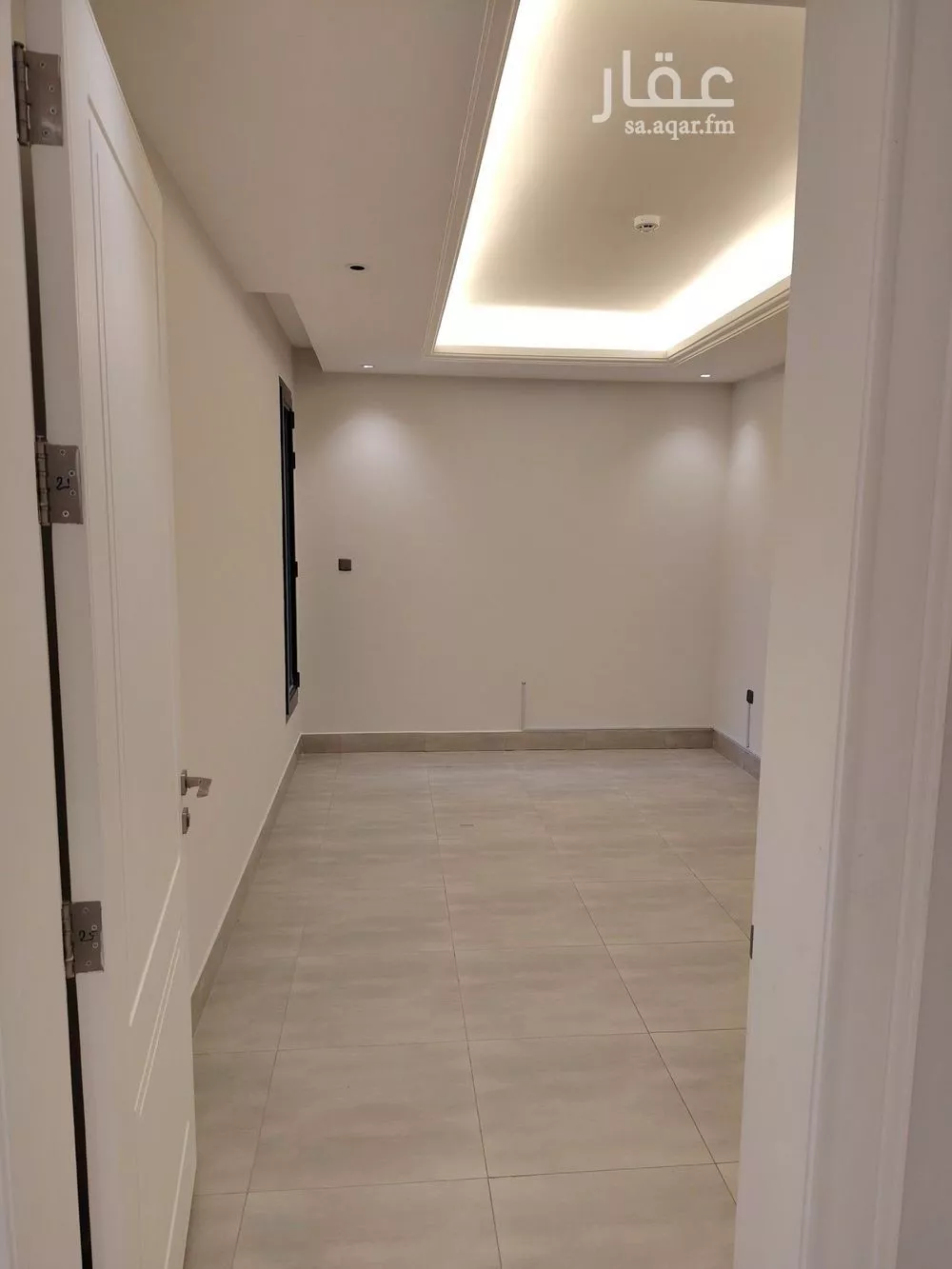 شقة 3 غرف في الملقا 8