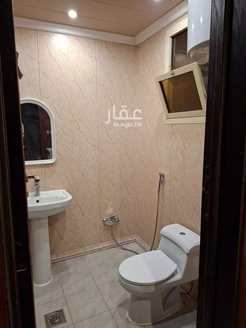 محل 180 م² في النرجس 9