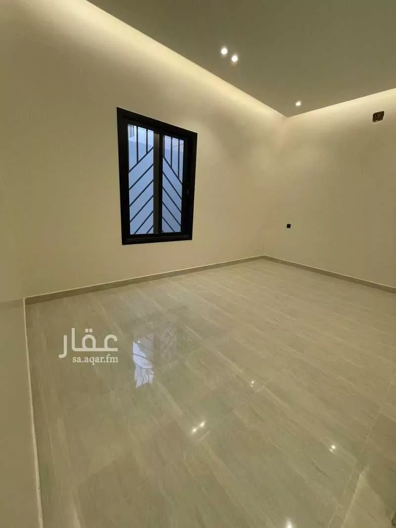 دور 4 غرف في السويدي 7