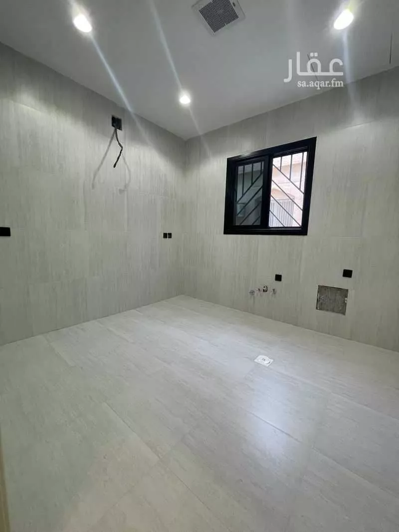 4 bedroom floor in As Suwaidi 8