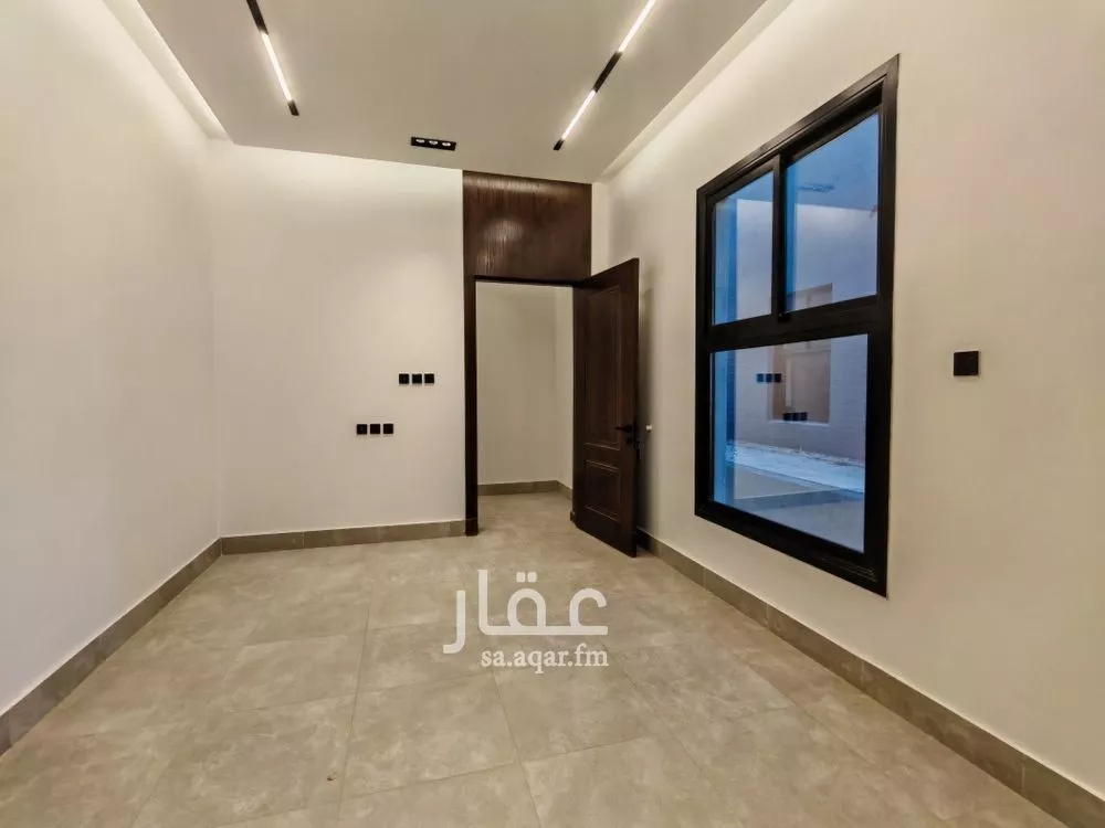 4 bedroom floor in Al Munsiyah 4
