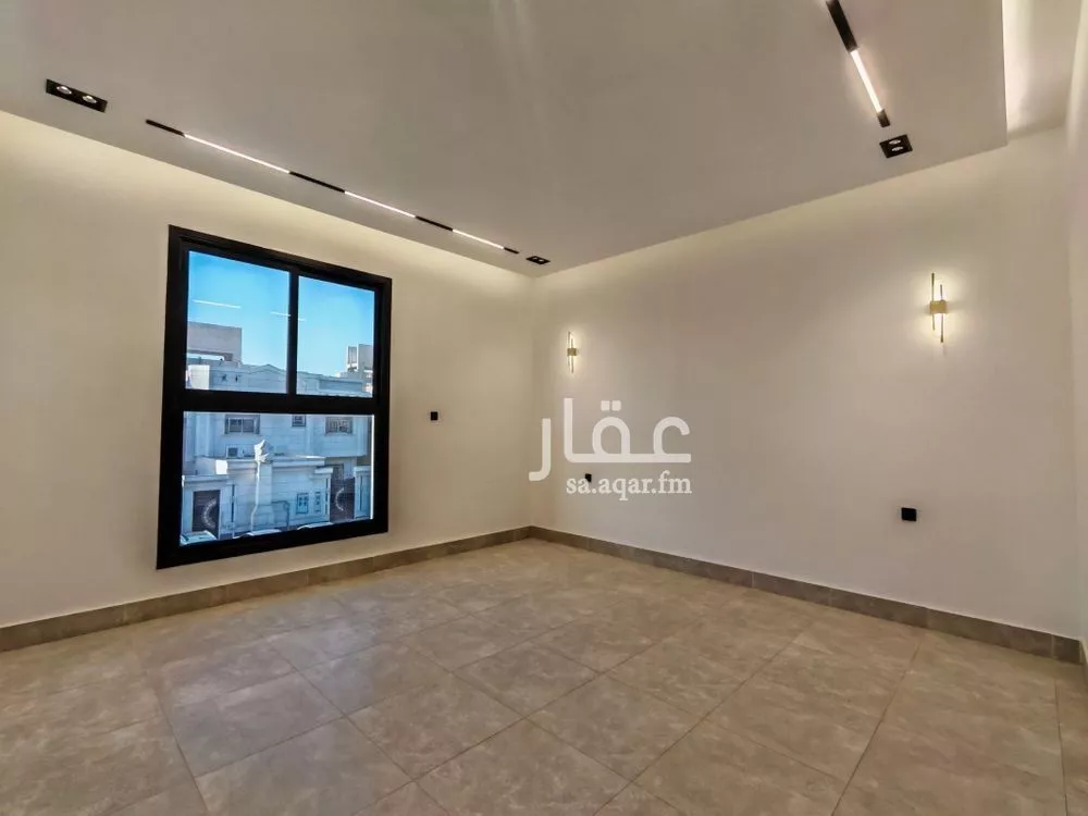 4 bedroom floor in Al Munsiyah 7