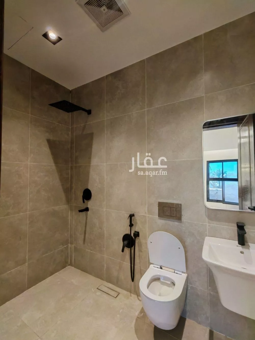 4 bedroom floor in Al Munsiyah 8