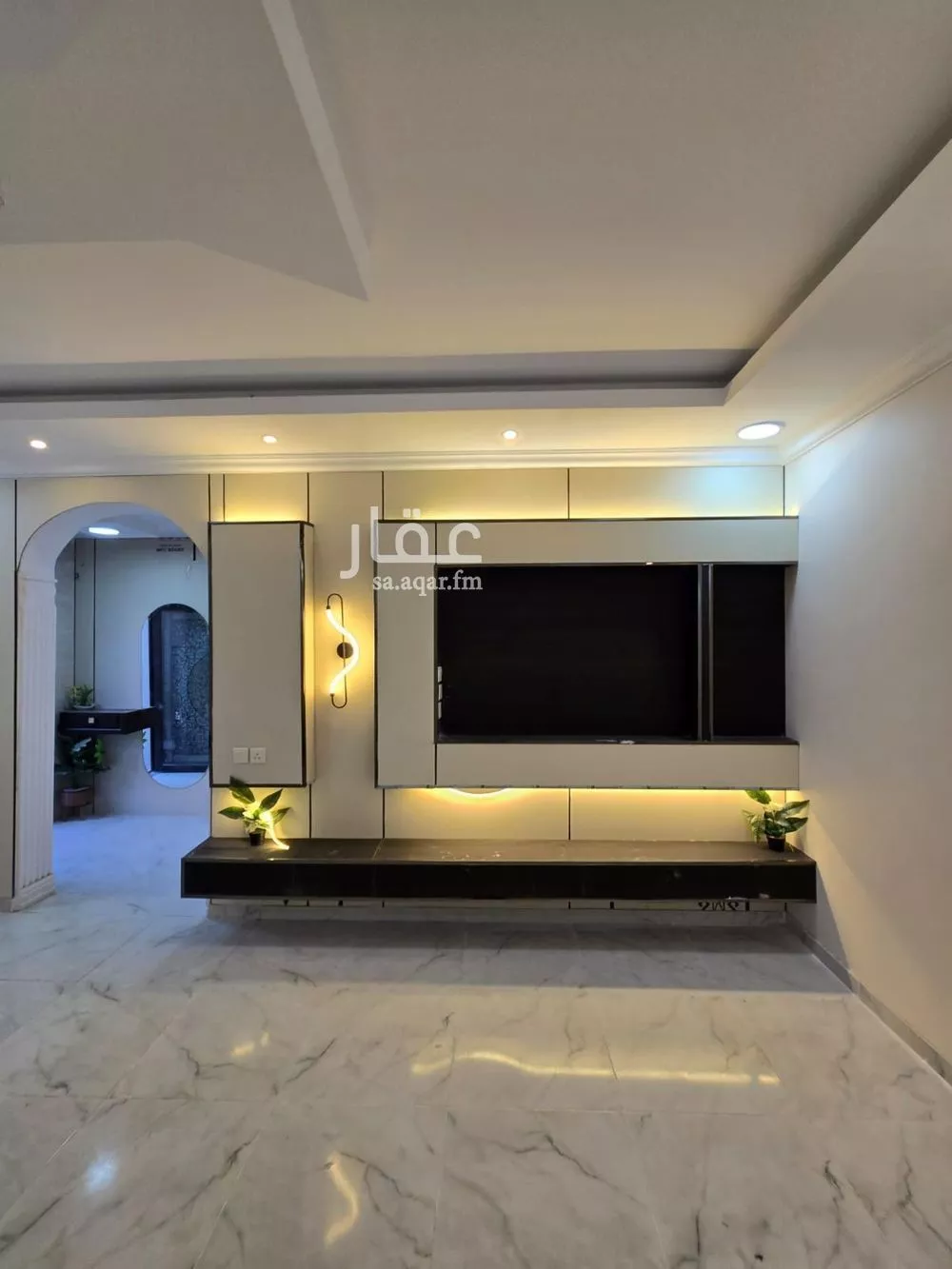 6 bedroom villa in Dahiat King Fahd 7