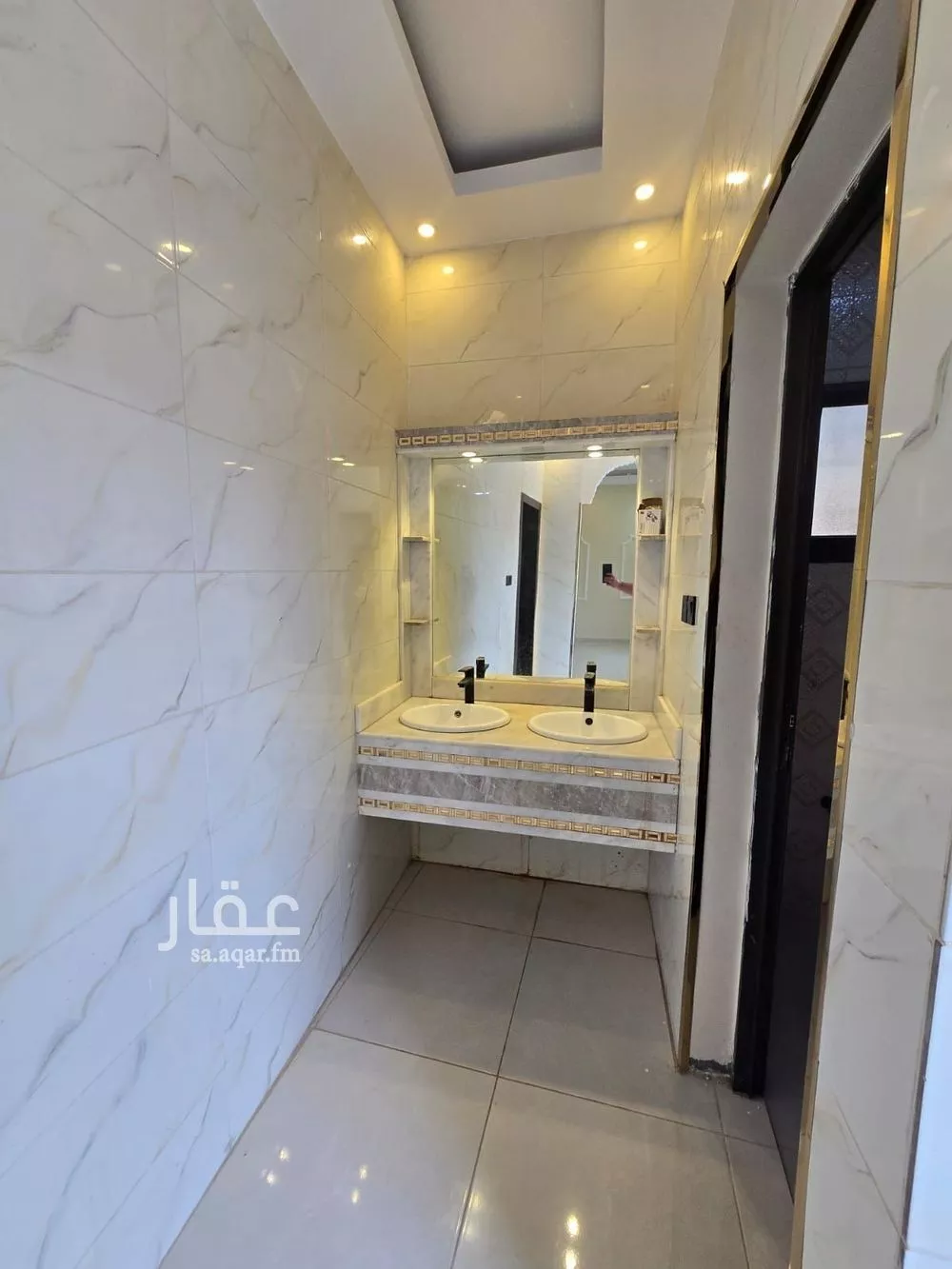 فيلا 8 غرف في ضاحية الملك فهد 27