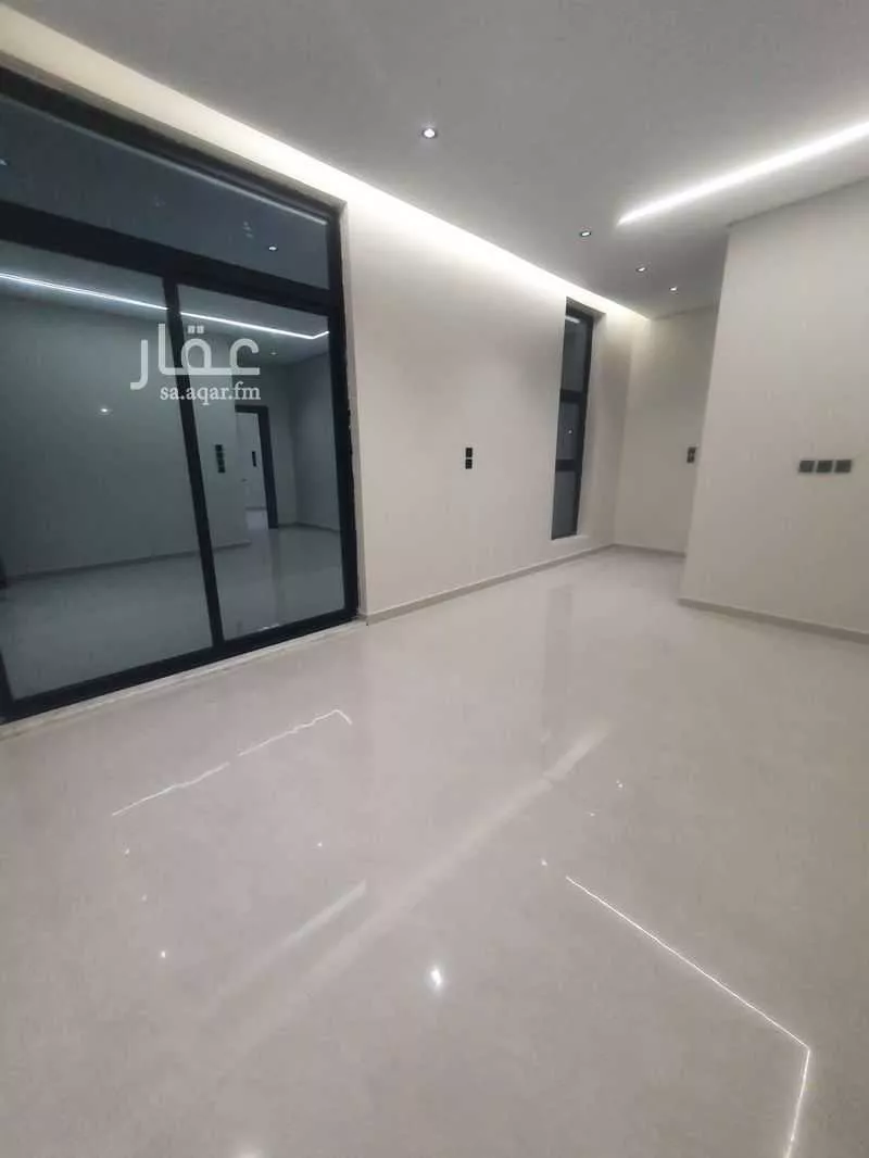 9 bedroom villa in Uhud 19