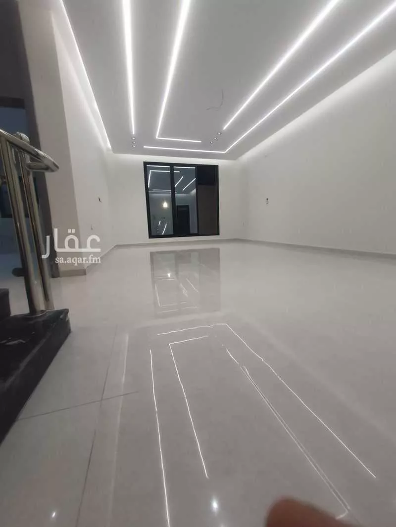 9 bedroom villa in Uhud 9