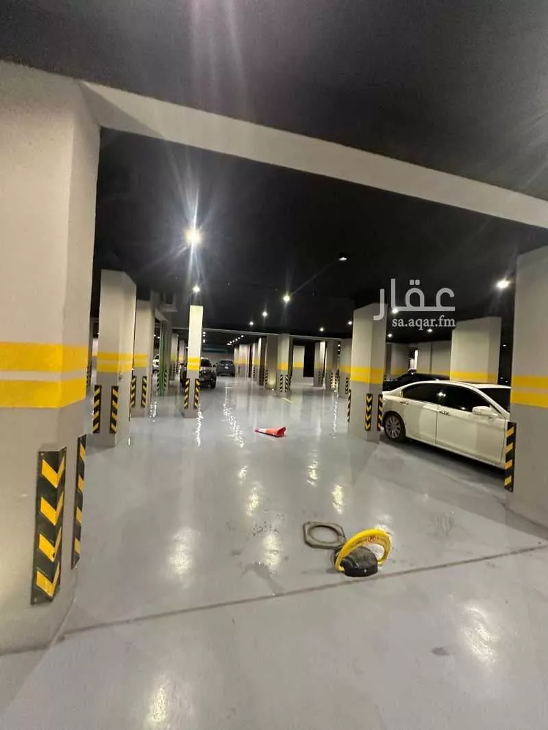 شقة 5 غرف في الحمرا 5