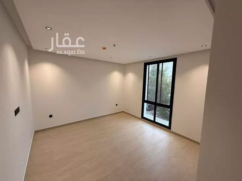 شقة 3 غرف في الحمرا 4