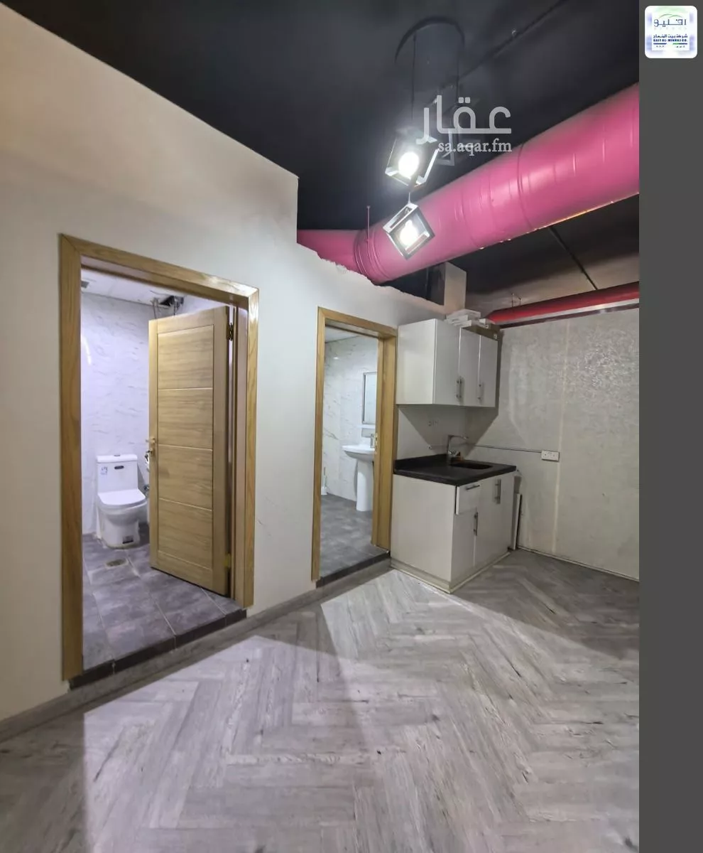 مكتب 100 م² في النزهة 8