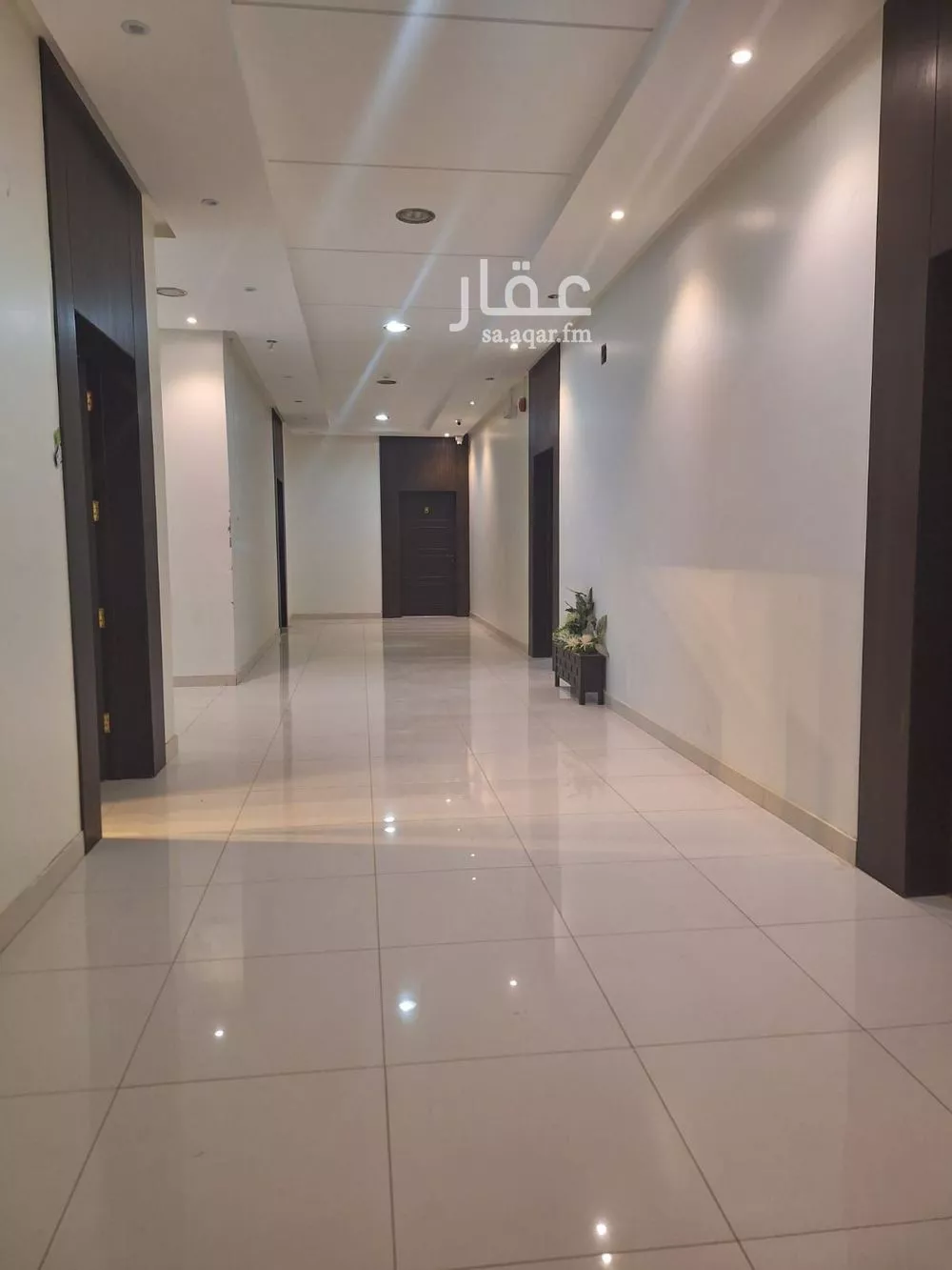 مكتب 1750 م² في الياسمين 2