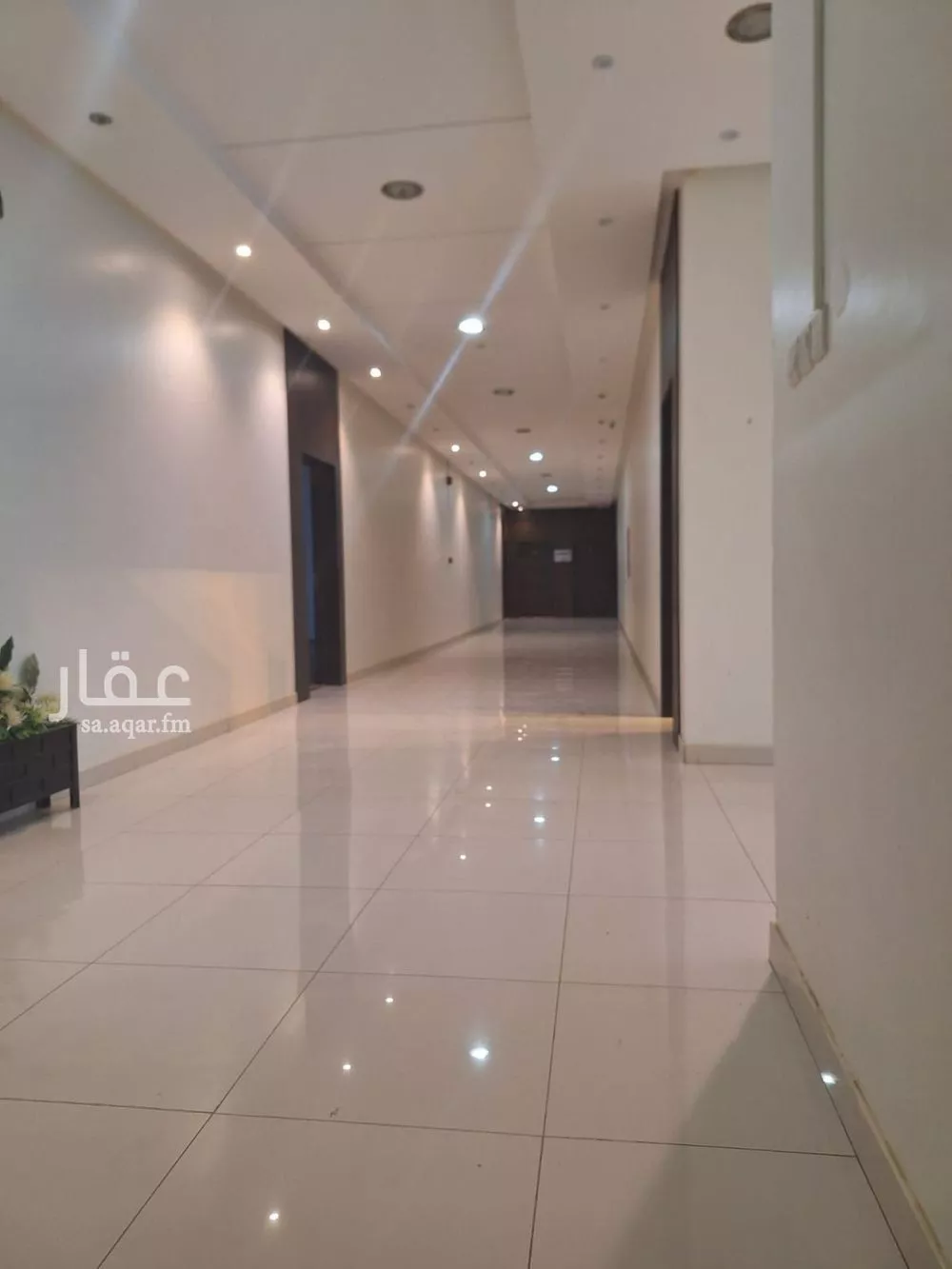 مكتب 1750 م² في الياسمين 3