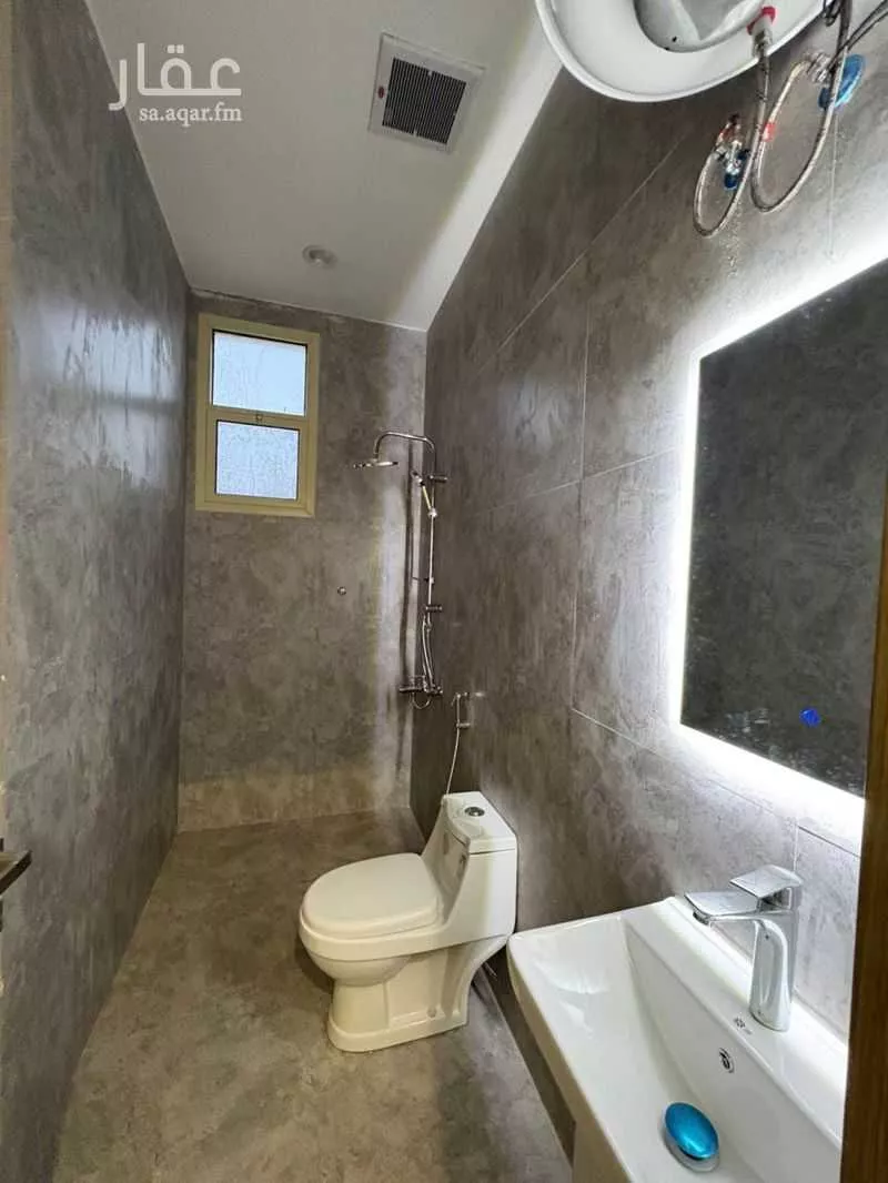 405 sqm building in Al Aridh 11