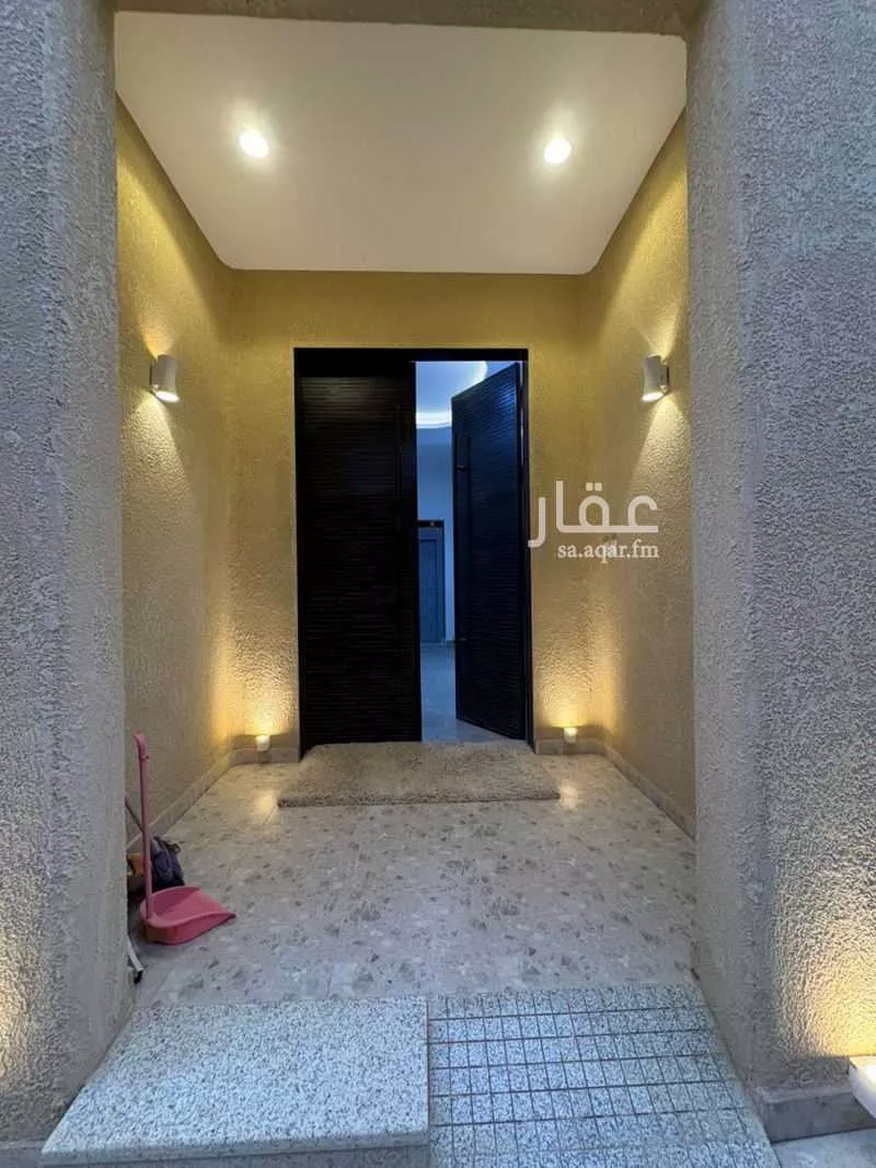 405 sqm building in Al Aridh 13