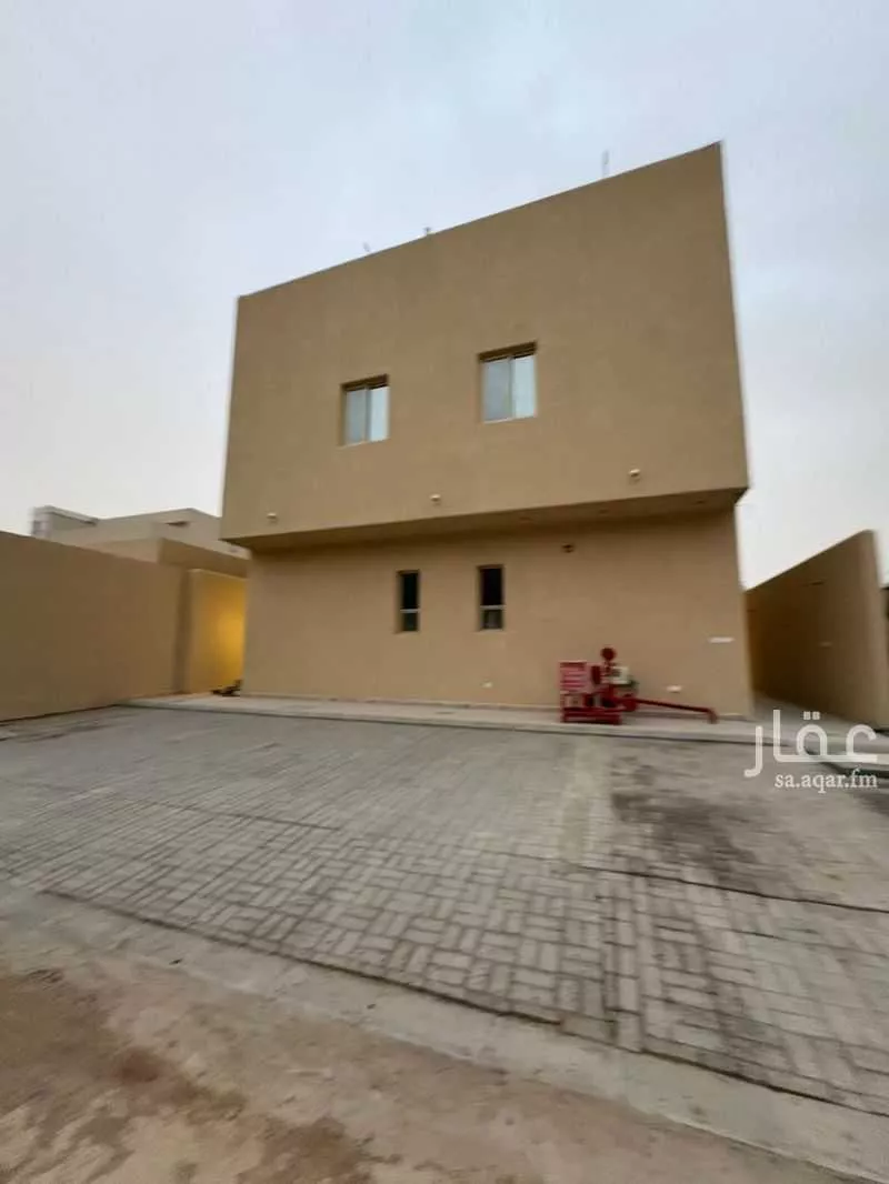 405 sqm building in Al Aridh 4