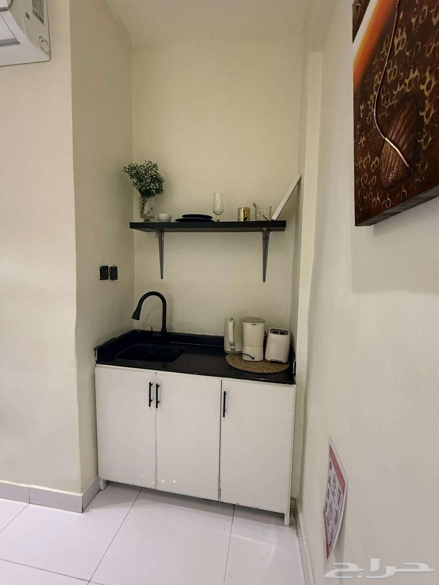 شقة 1 غرف في الخليج 5