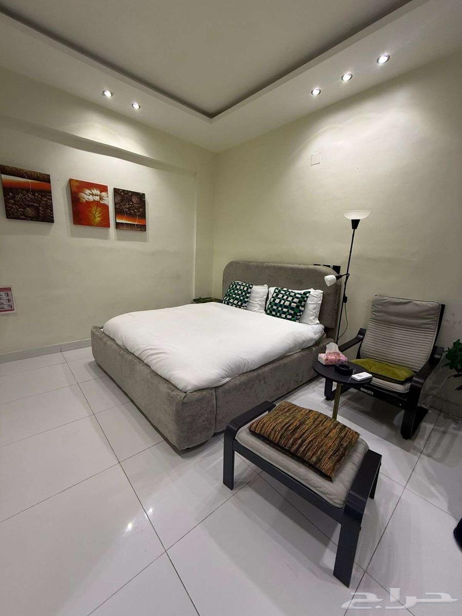شقة 1 غرف في الخليج 6