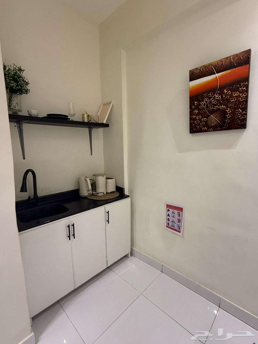 شقة 1 غرف في الخليج 8
