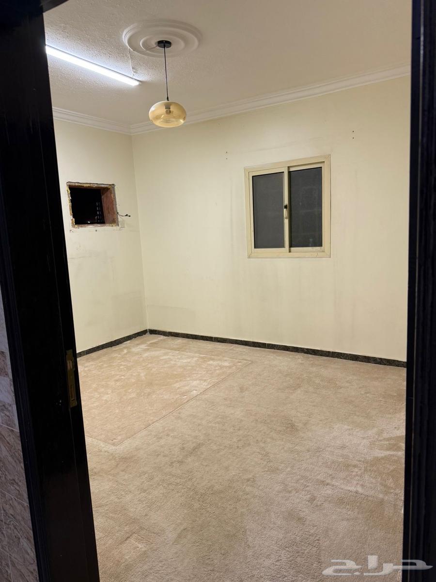 شقة 4 غرف في طويق 9