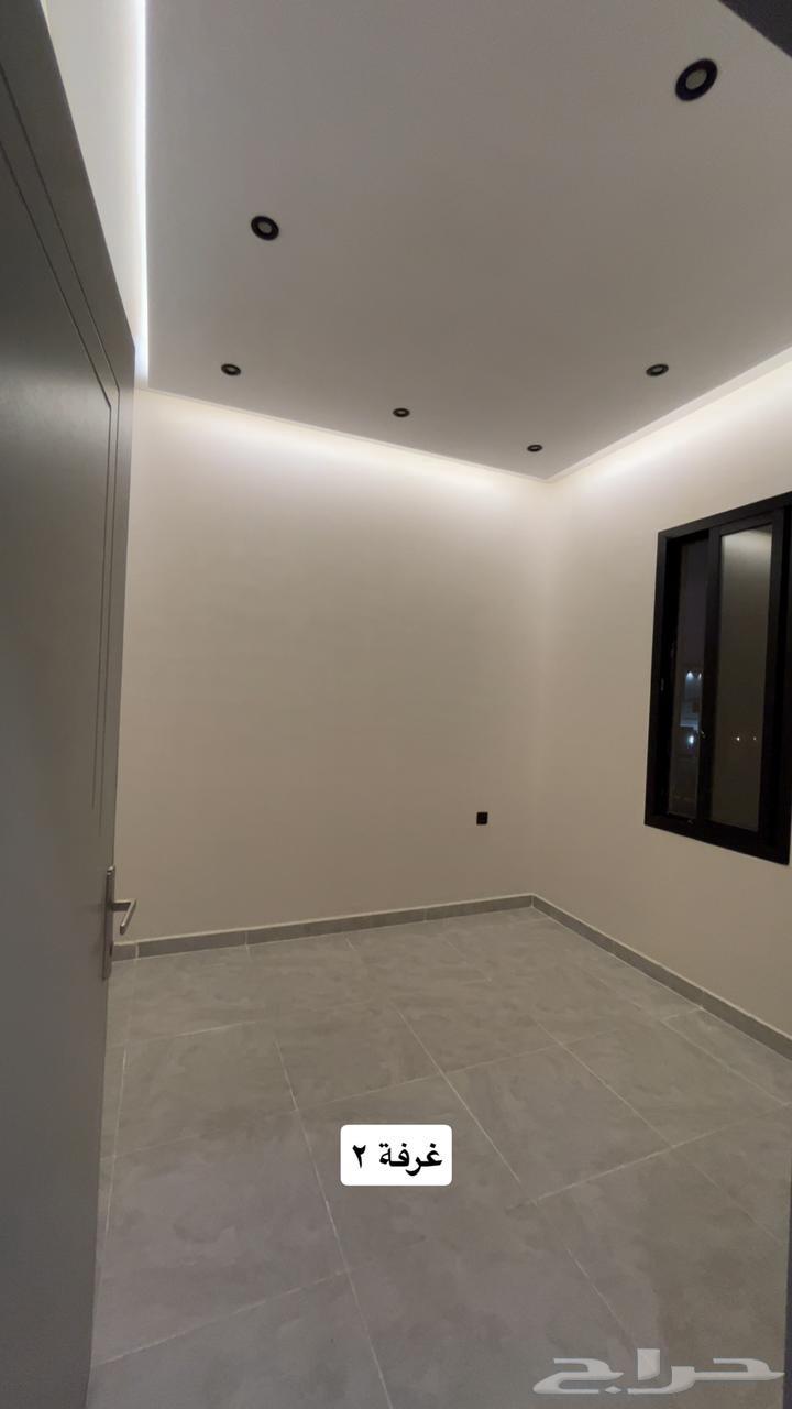 شقة 3 غرف في الرمال 4