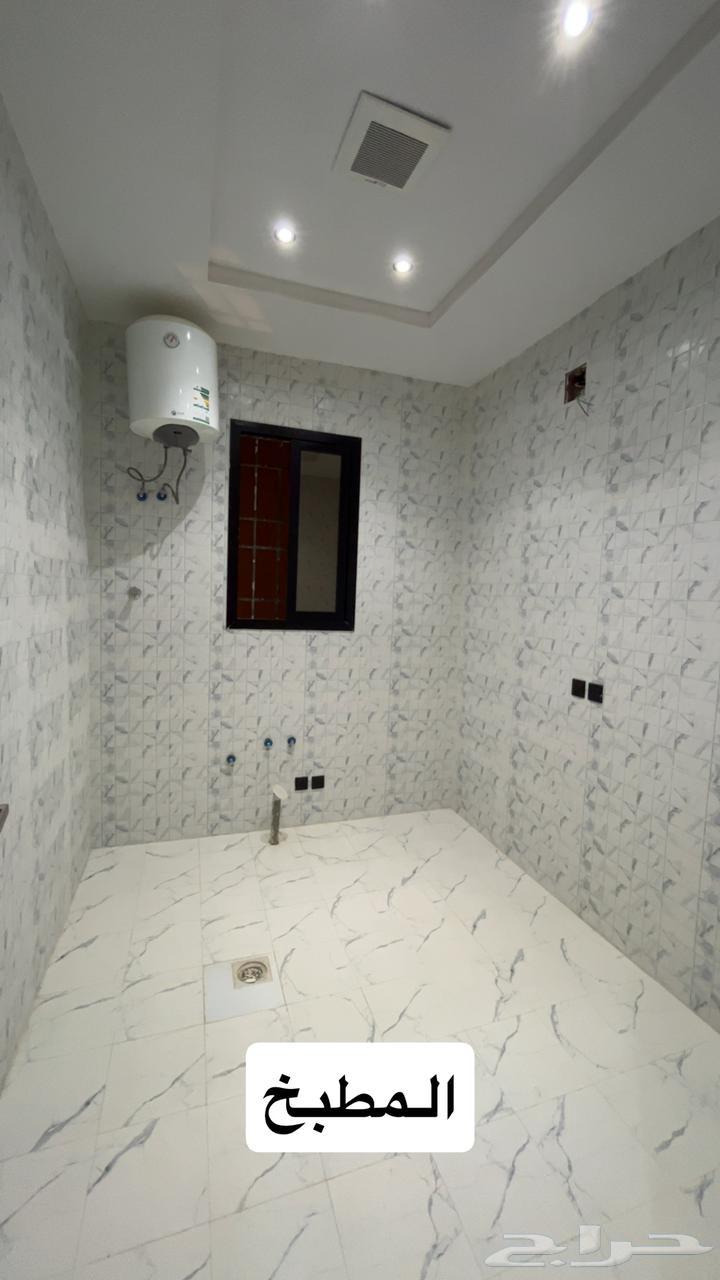 شقة 3 غرف في الرمال 5