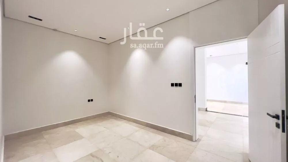 دور 4 غرف في الشرق 12