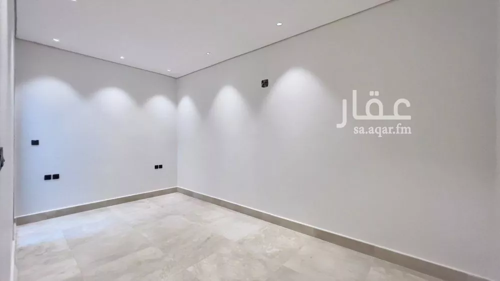 دور 4 غرف في الشرق 13