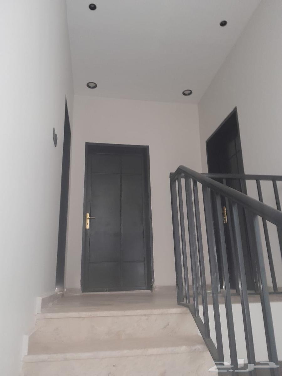 شقة 4 غرف في الجنادرية 5