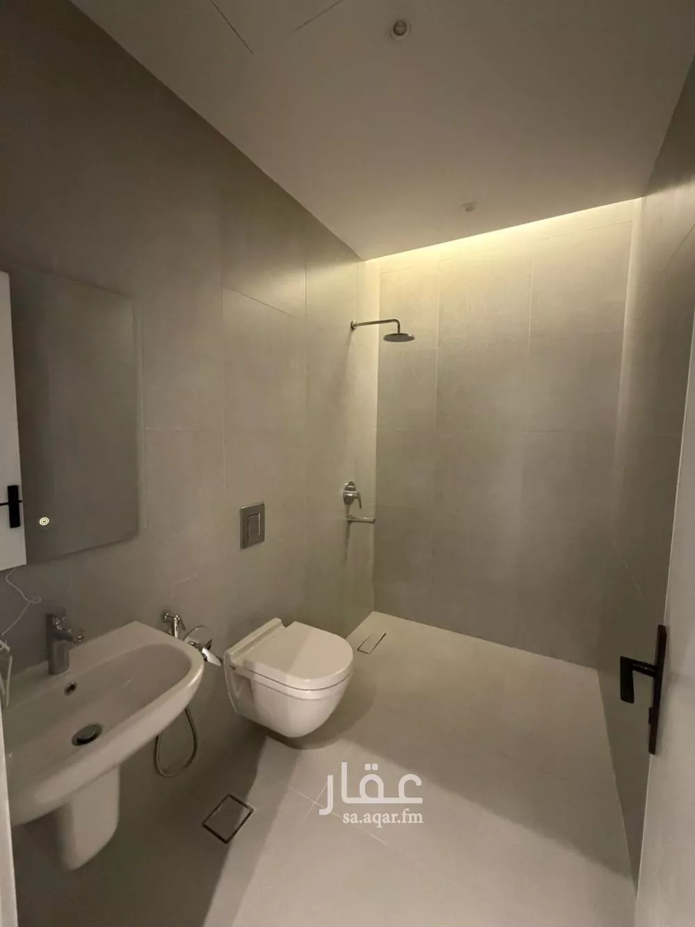 شقة 3 غرف في النرجس 12