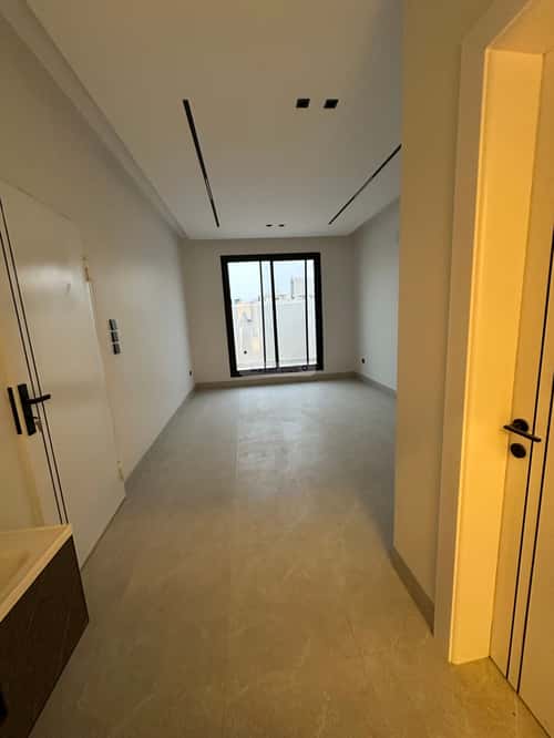 دور 4 غرف في العارض 10