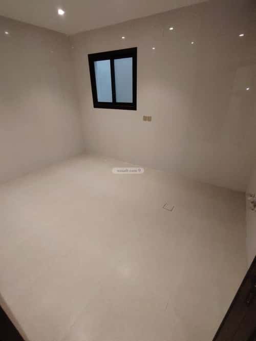 شقة 3 غرف في الرمال 11