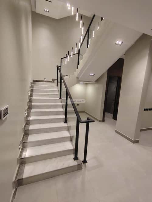 فيلا 4 غرف في المونسية 12