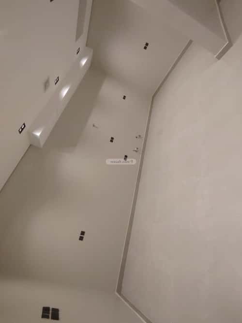 فيلا 4 غرف في المونسية 10