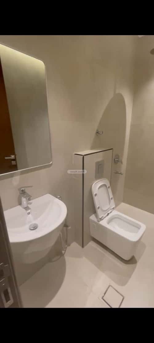 شقة 3 غرف في العارض 4