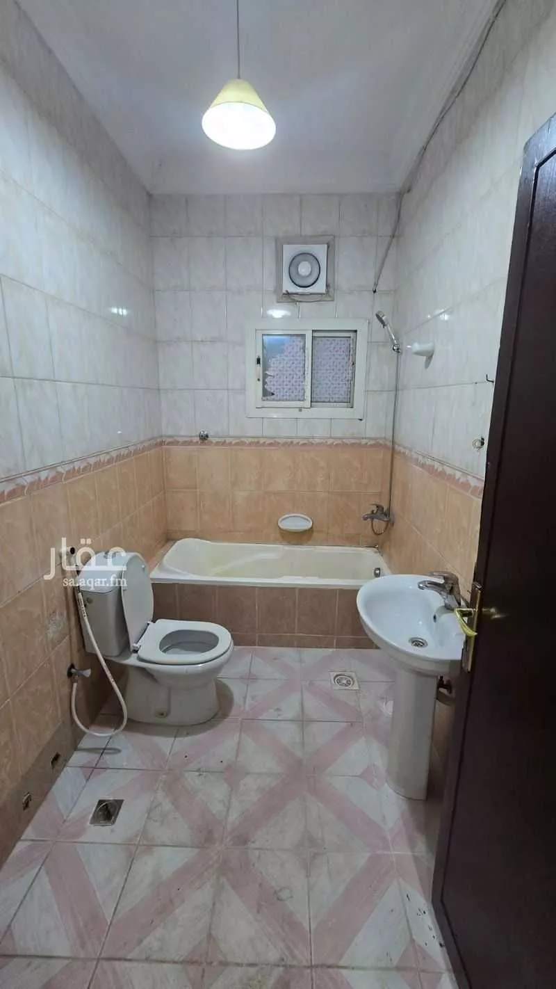 شقة 2 غرف في الصفا 5